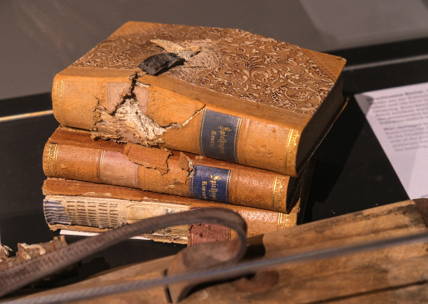 Ausstellungsfoto-Objekt-Buch