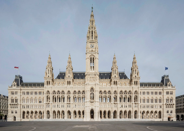 Rathausaufnahme: Hertha Hurnaus 